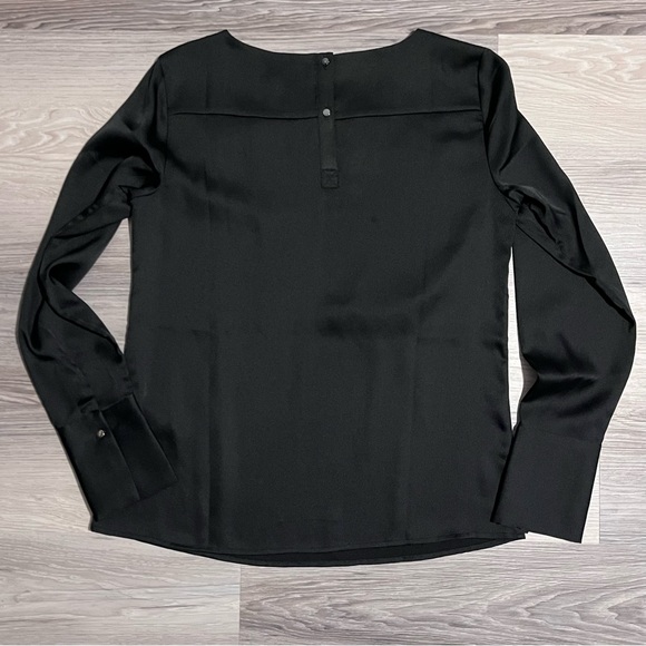 Banana Republic Elegant Black Women's Top - Picture 3 of 9